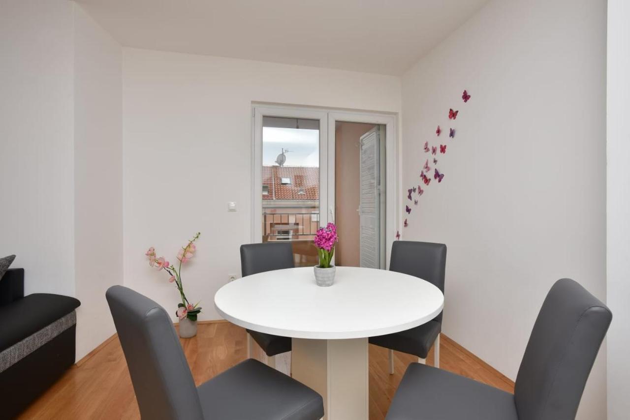 Apartment Anna A2+2 Макарська Екстер'єр фото