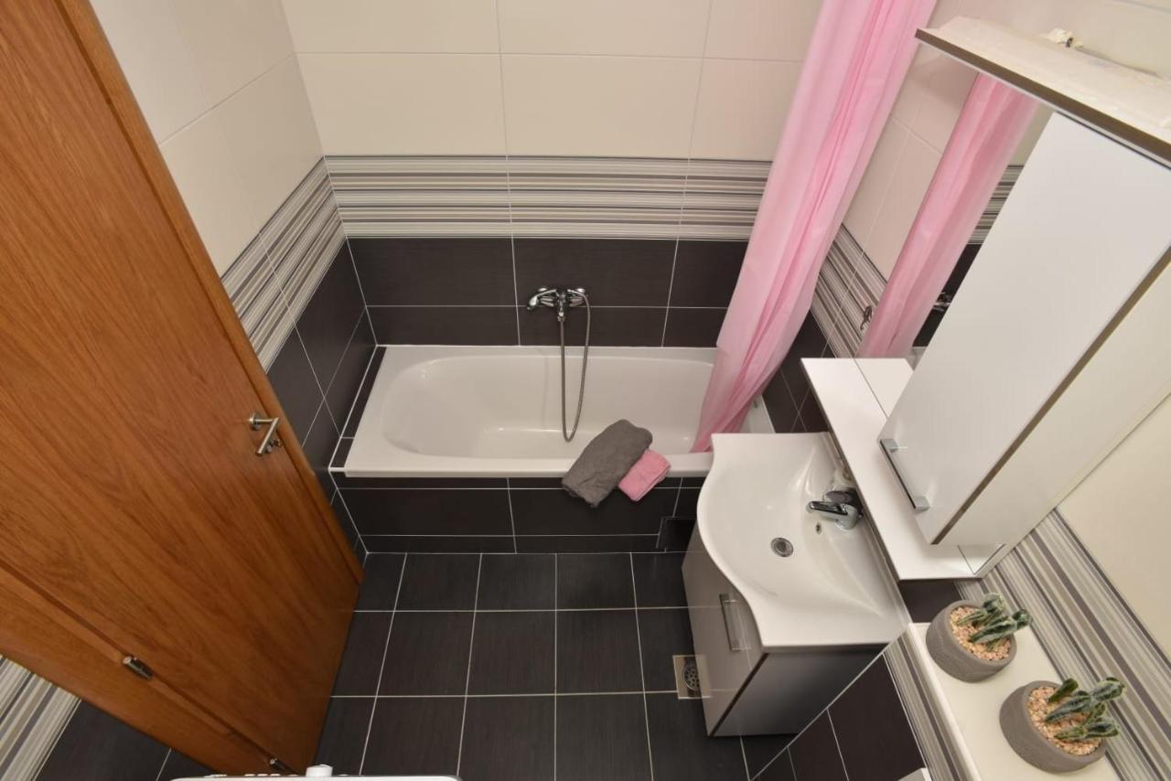 Apartment Anna A2+2 Макарська Екстер'єр фото