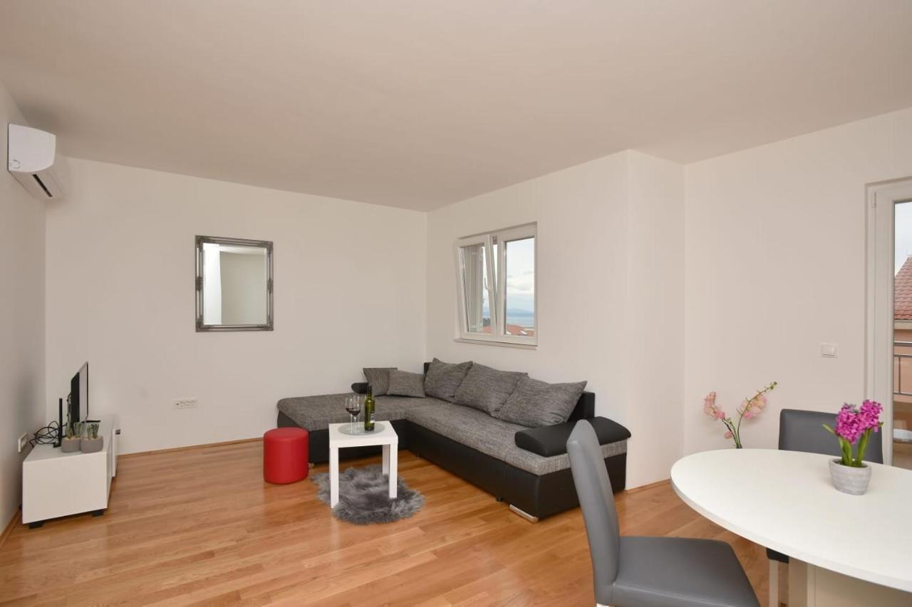Apartment Anna A2+2 Макарська Екстер'єр фото